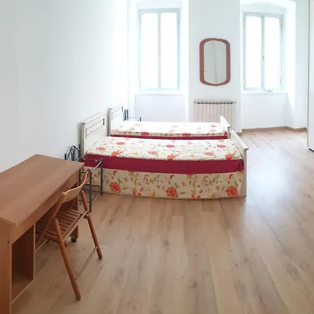 Flowers House - La Casa Dei Fiori Apartment Trieste