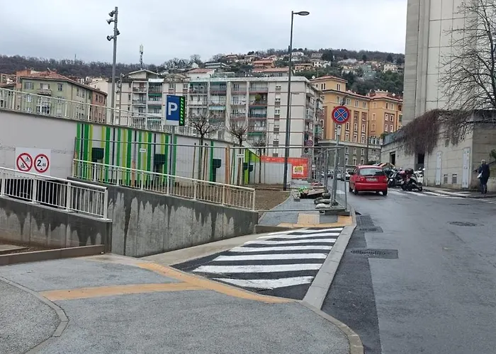 Apartment Flowers House - La Casa Dei Fiori Trieste