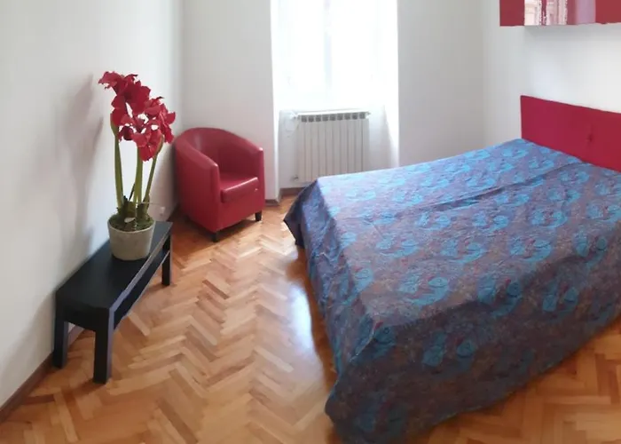 Flowers House - La Casa Dei Fiori * Trieste