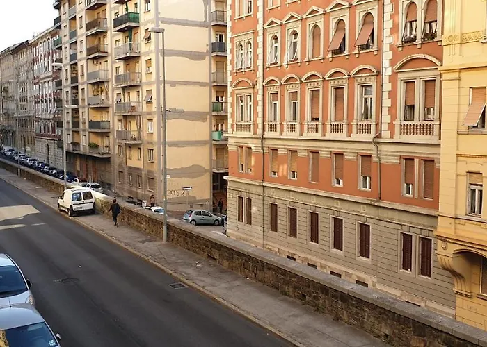 Flowers House - La Casa Dei Fiori Apartment