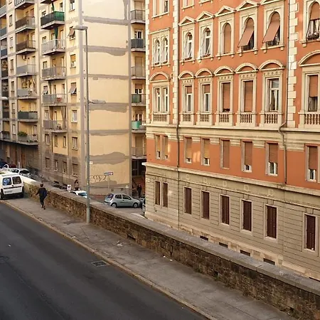 Flowers House - La Casa Dei Fiori Lejlighed